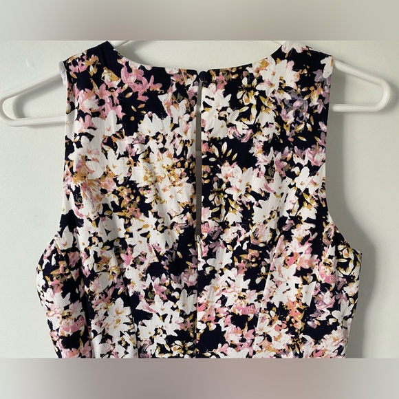 Liz Claiborne Sleeveless Floral Dress- NWOT - Picture 5 of 6